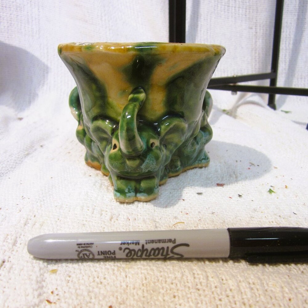 VTG DRIP GLAZED PLANTER W/ELEPHANTS TRUNKS UP, GLAZED